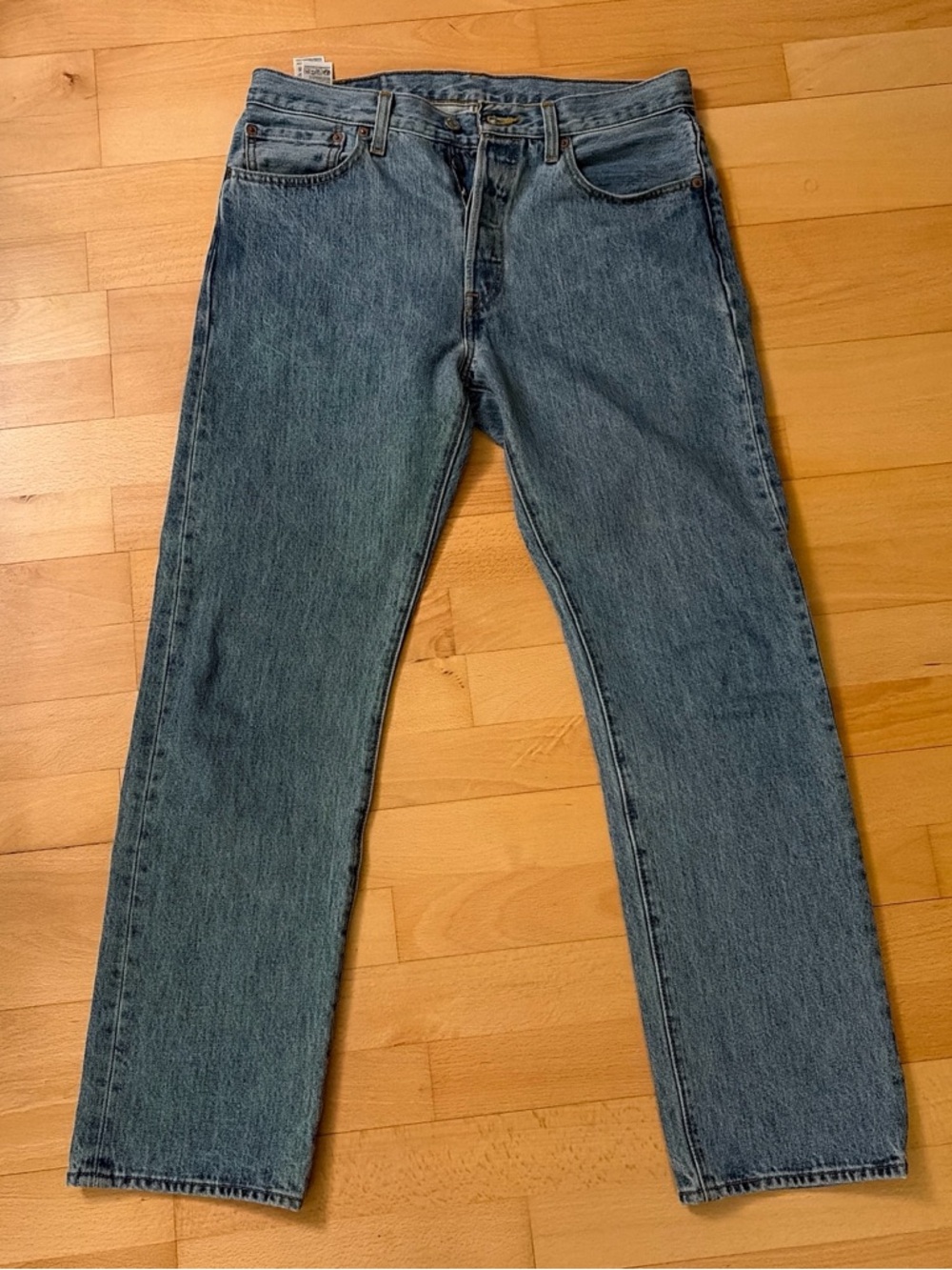 Levi's Men's Straight-Leg Jeans in Medium Blue Denim